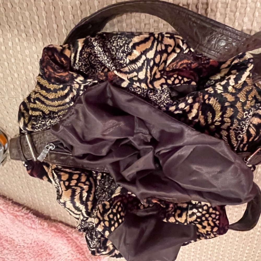 Handbag - Picture 5 of 6